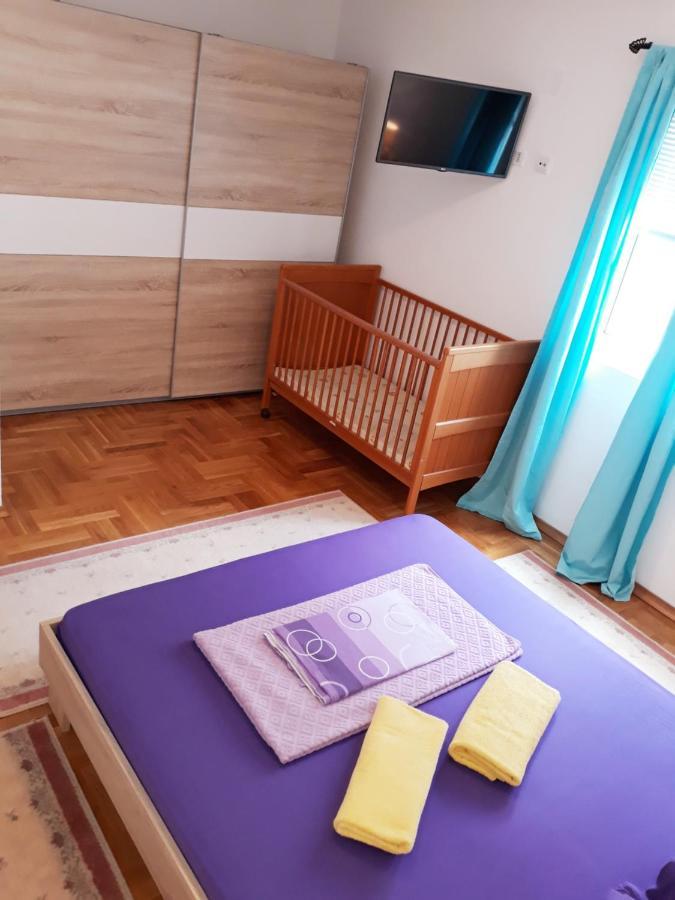 Apartments Gogo Cattaro Esterno foto