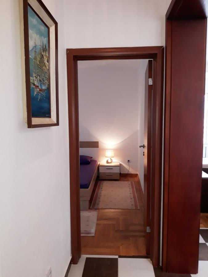 Apartments Gogo Cattaro Esterno foto