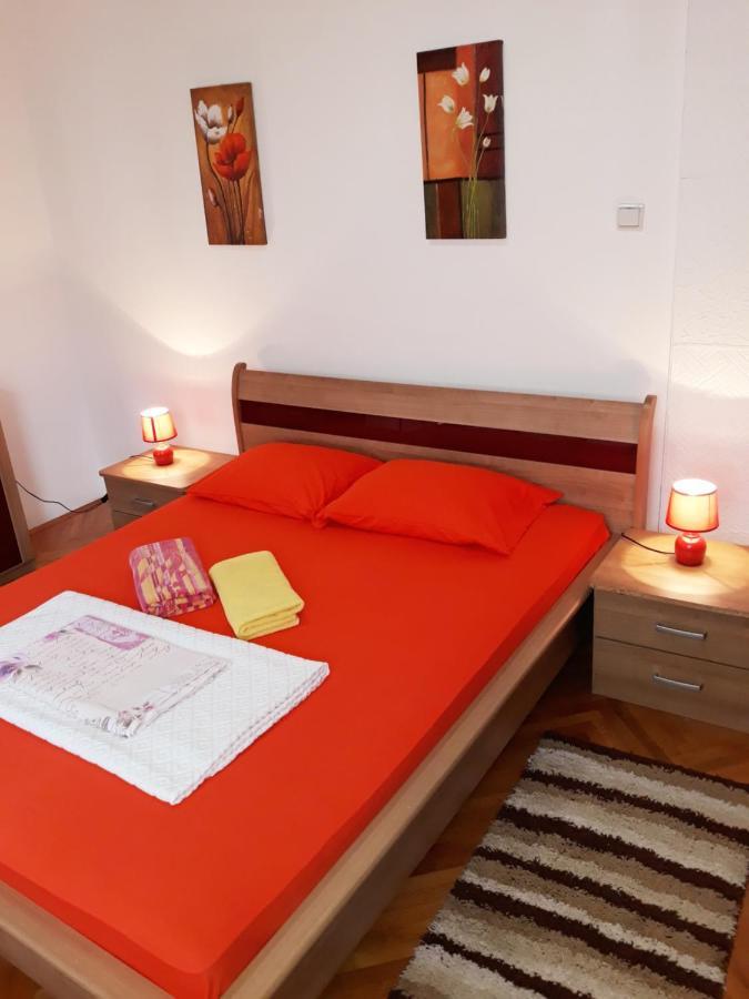 Apartments Gogo Cattaro Esterno foto